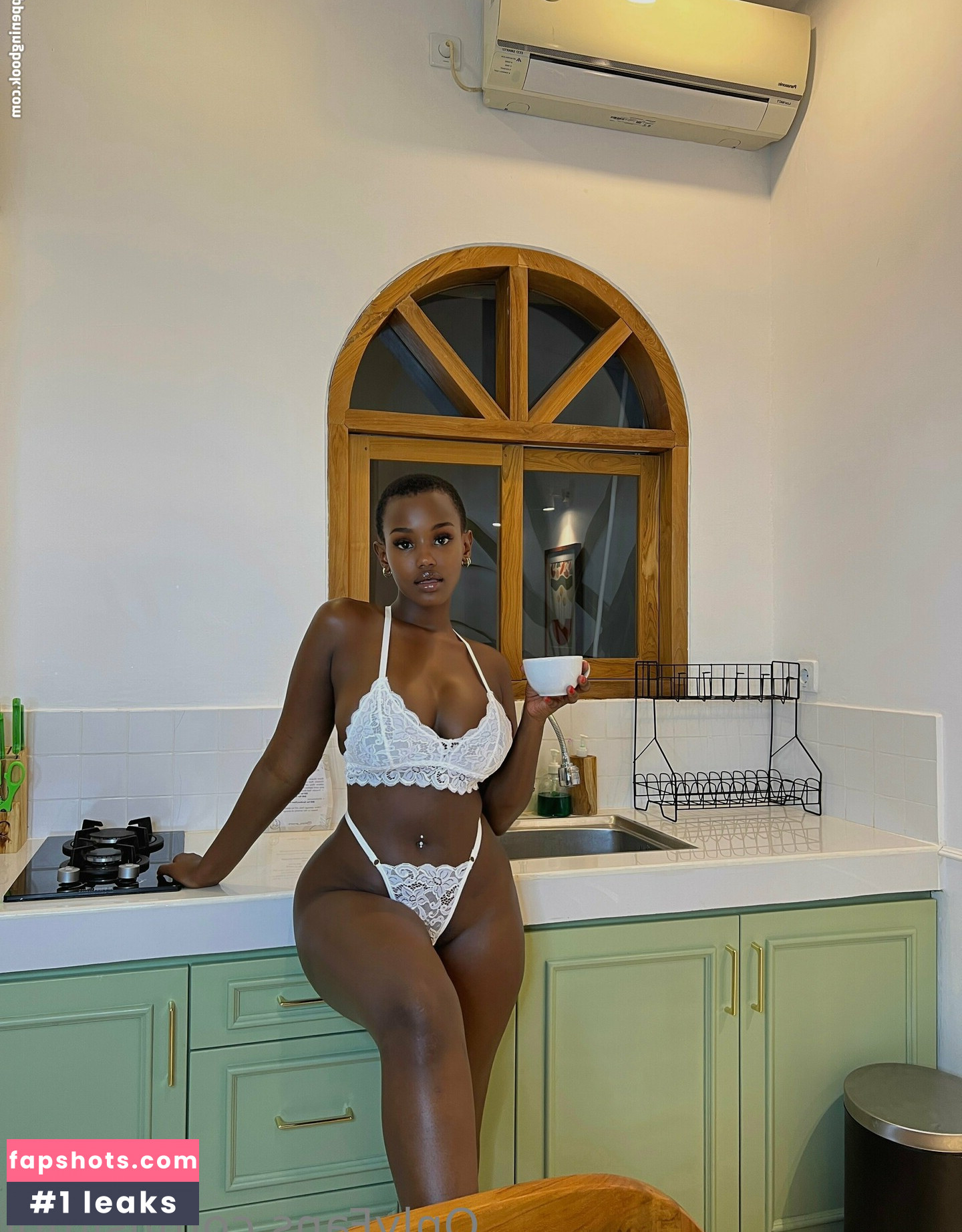 Isimbi gallery photo #21