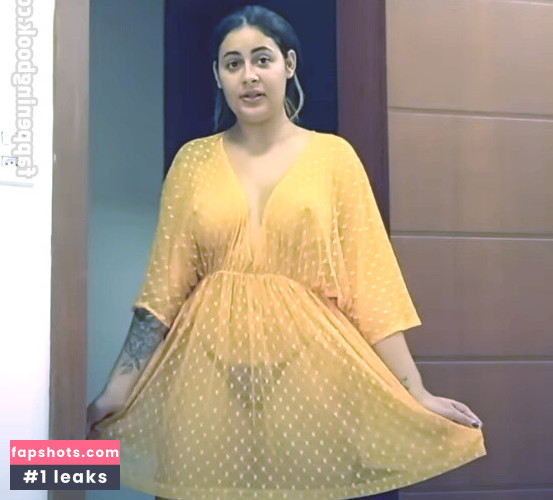 Isinha Menezes gallery photo #9