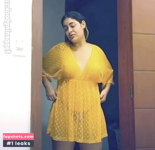 Isinha Menezes gallery photo #10