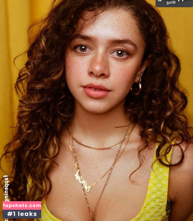 Isis Hainsworth gallery photo #5