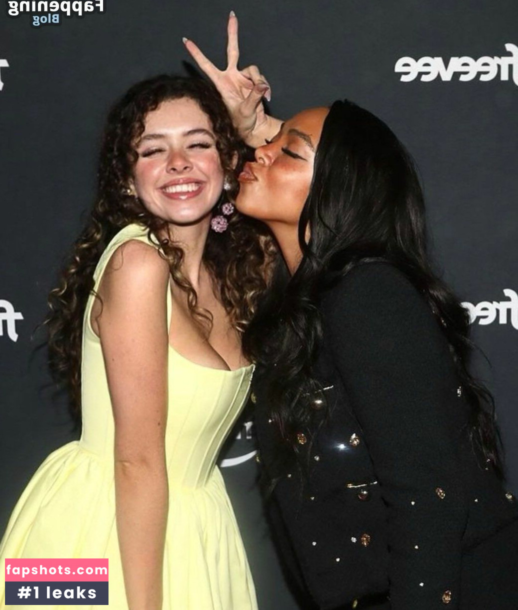 Isis Hainsworth gallery photo #7