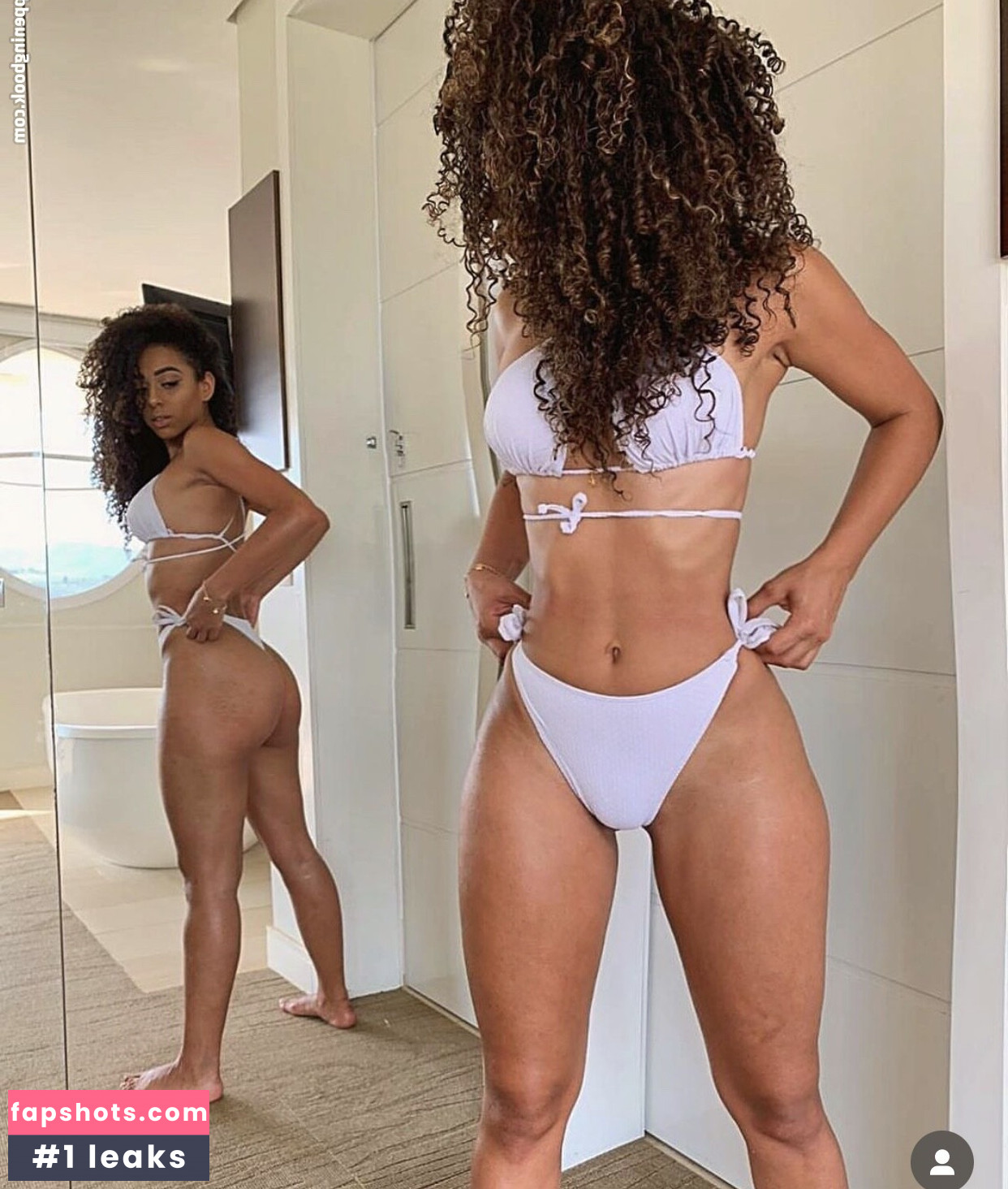 Isis Pequine gallery photo #18