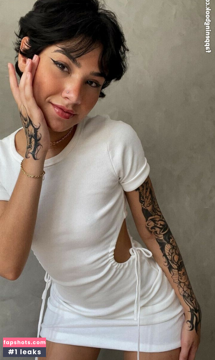 Isis Rodrigues gallery photo #86