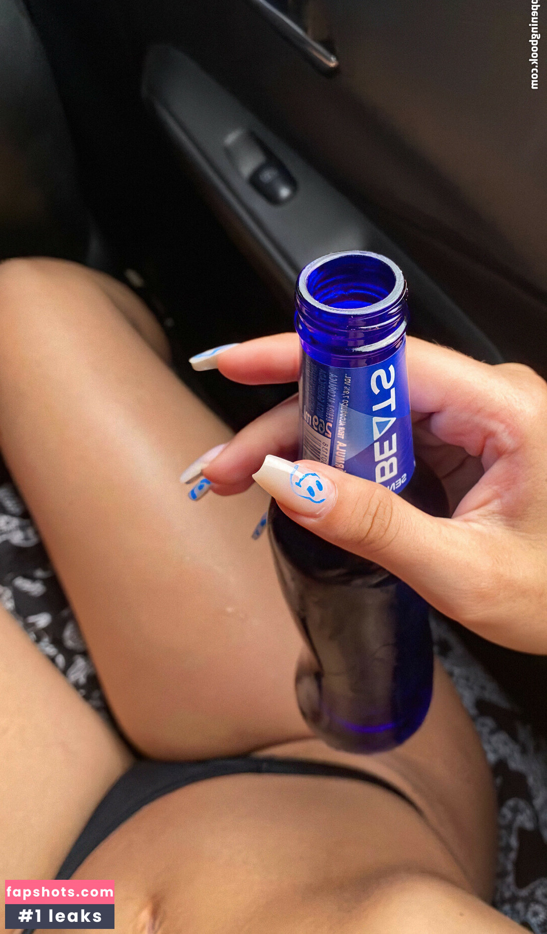 Isis Rodrigues gallery photo #97