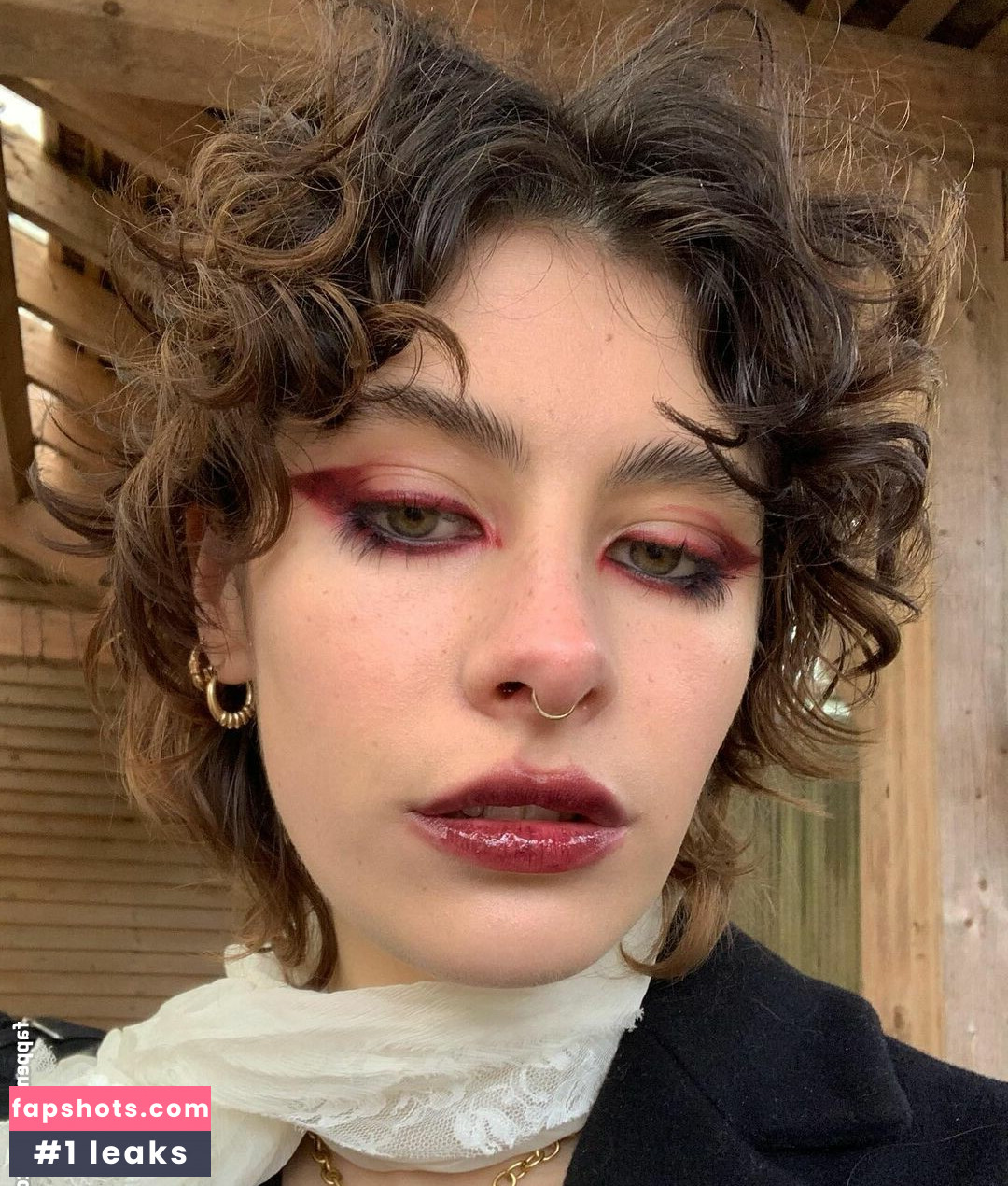 isisdavidge gallery photo #3