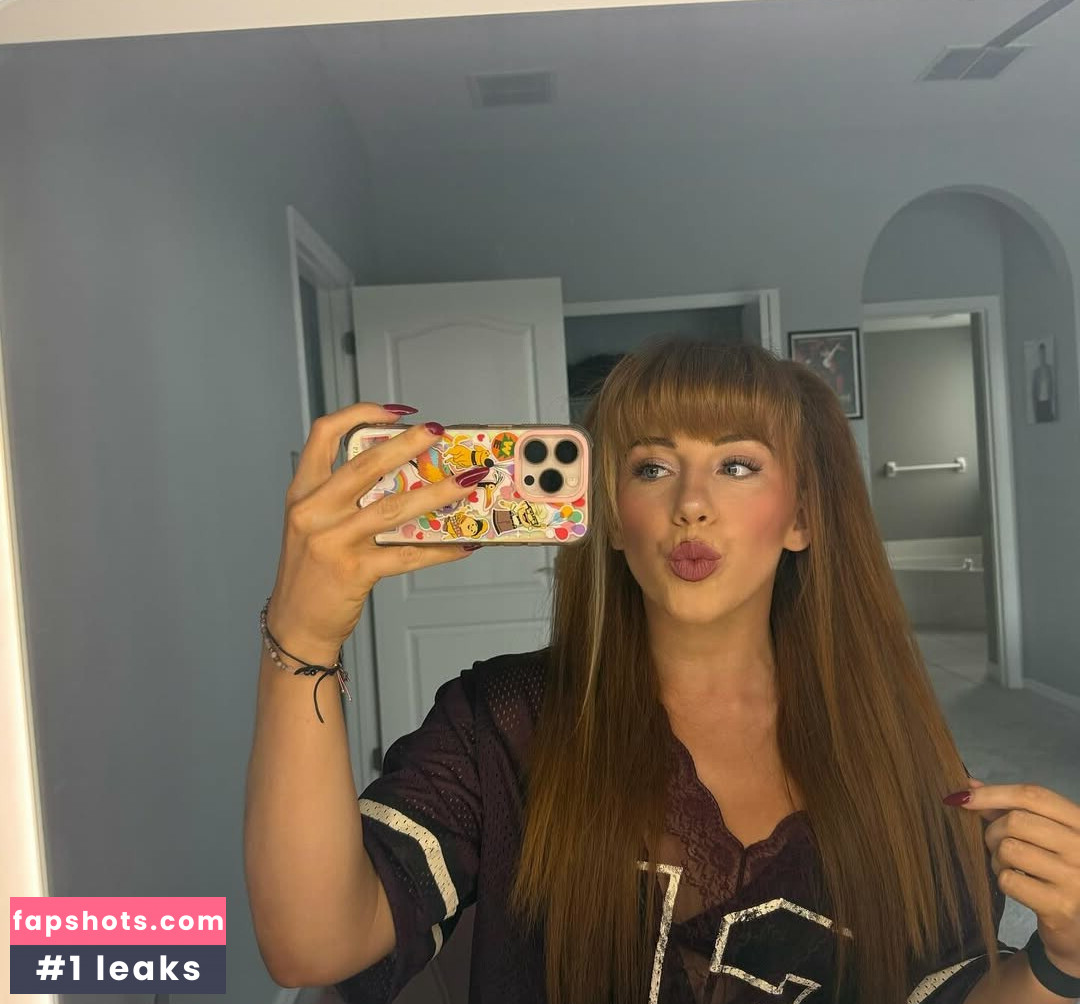 Isla Dawn gallery photo #5