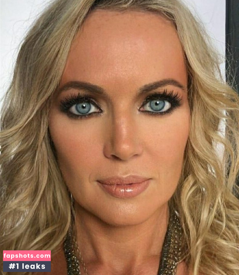 Isla Traquair nude babe gallery