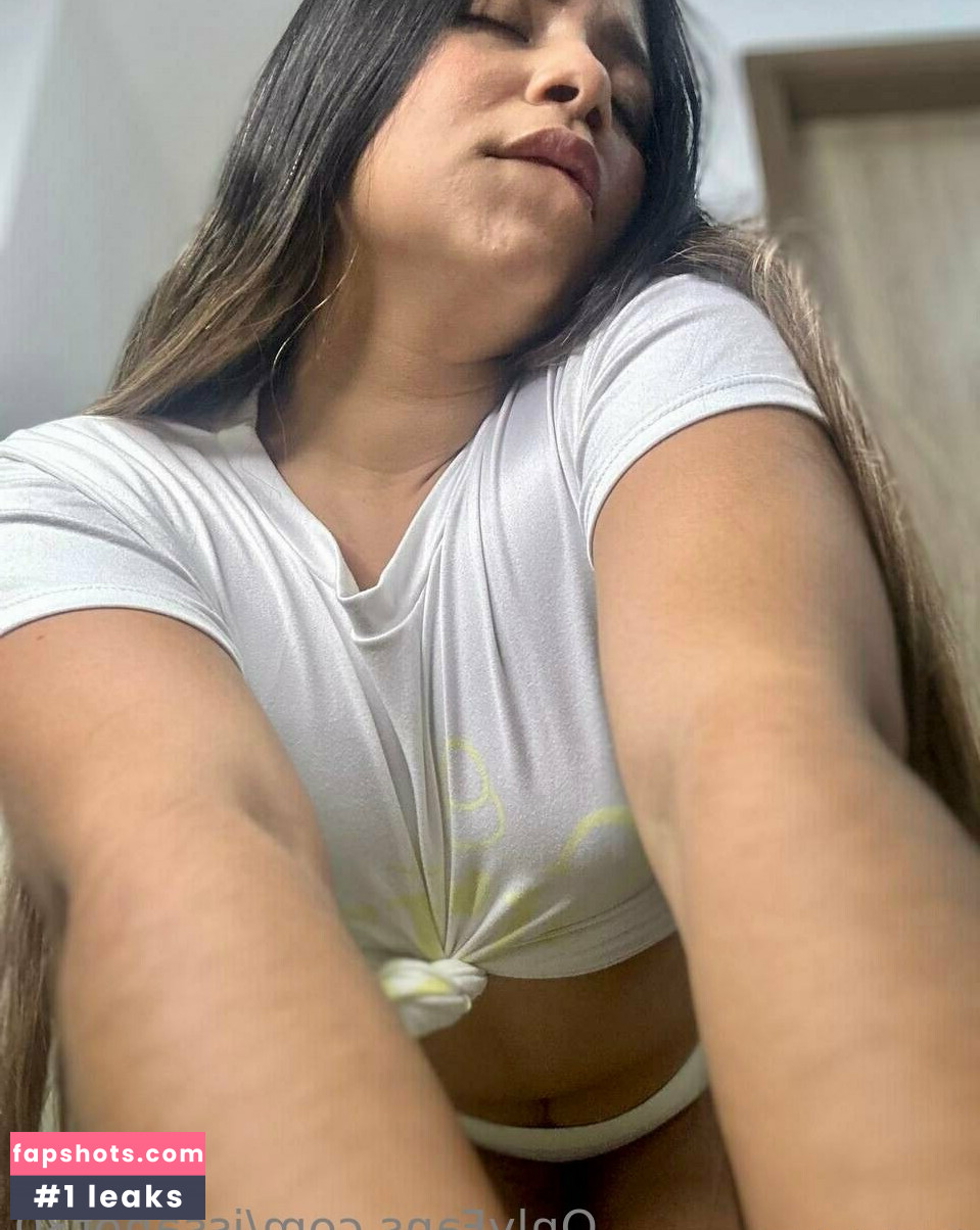 issahot30 gallery photo #53