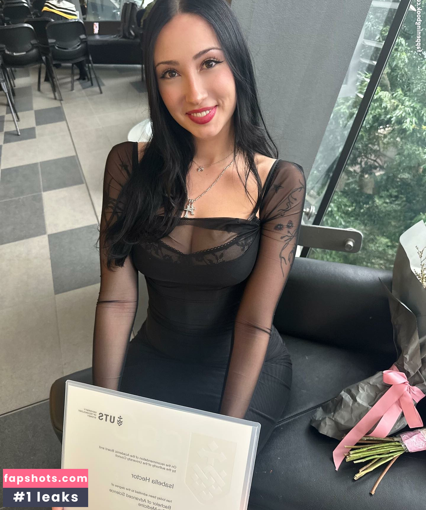 Issy.hecxo gallery photo #11