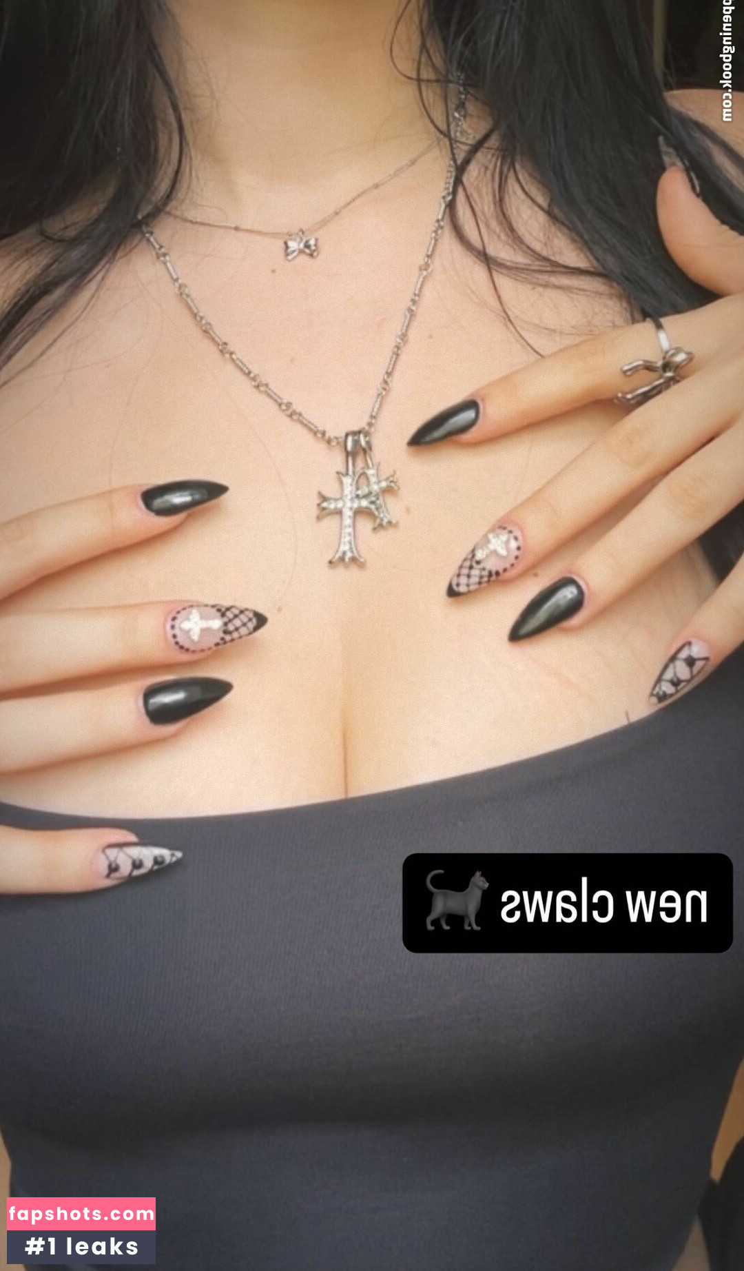 Issy.hecxo gallery photo #17