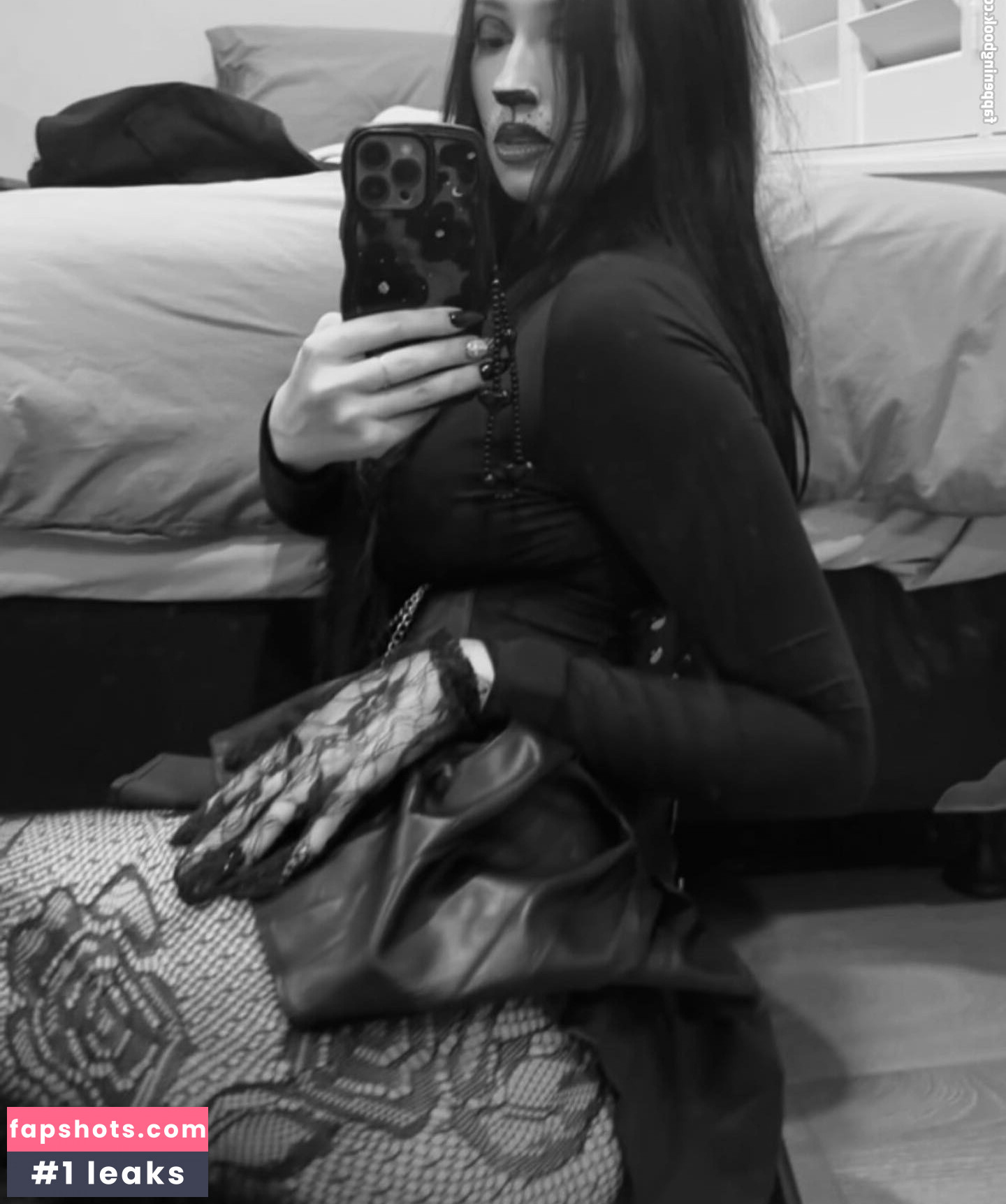 Issy.hecxo gallery photo #22