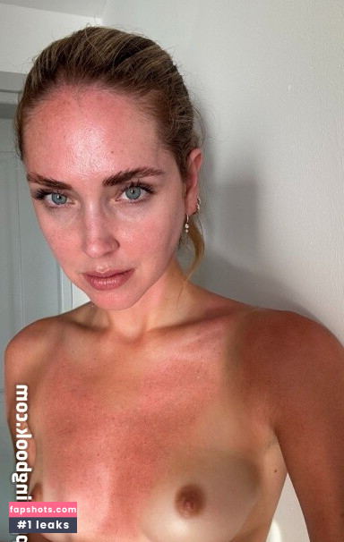 Italian Nude Vips gallery photo #103