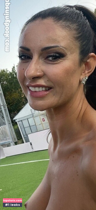 Italian Nude Vips gallery photo #169