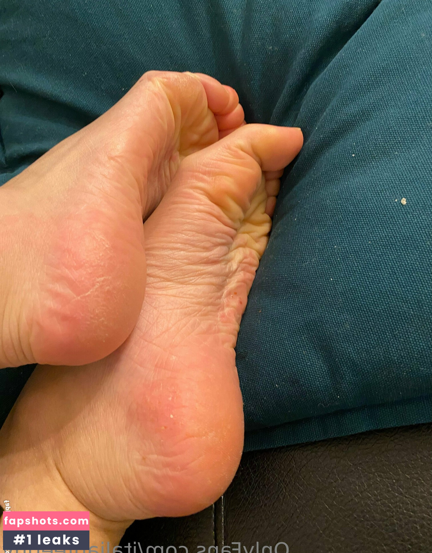 italianfeetluv Nahé úniky fotek pouze od fanoušků #10 - Fapshots