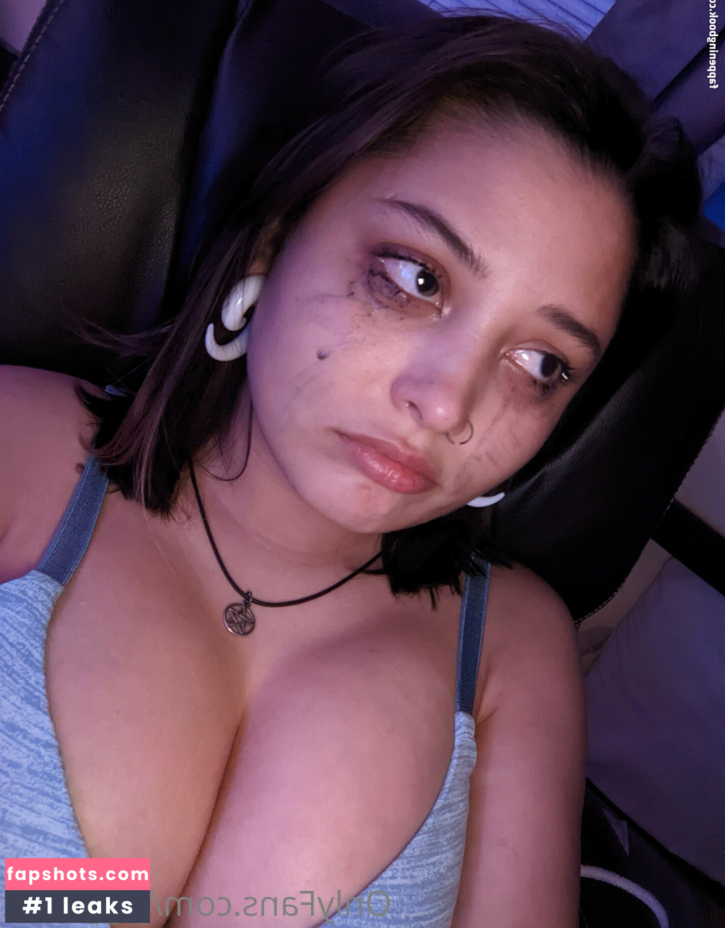 Its.kiwi.cosplay gallery photo #13