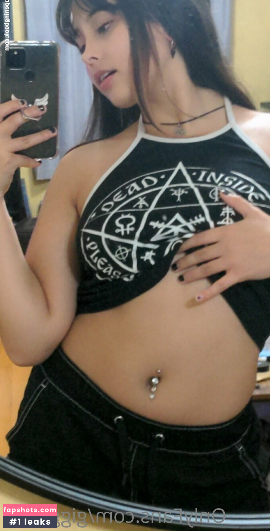 Its.kiwi.cosplay gallery photo #5