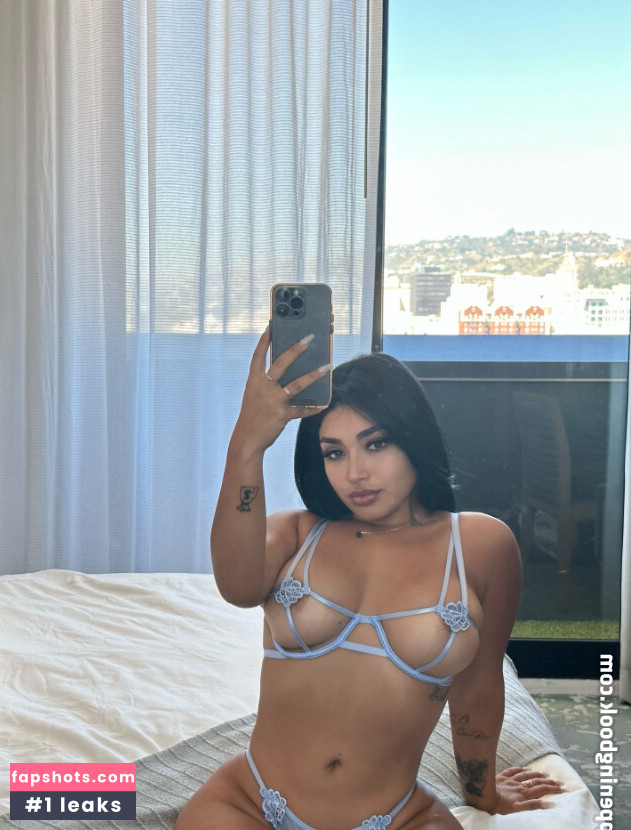 itschynax nude babe gallery