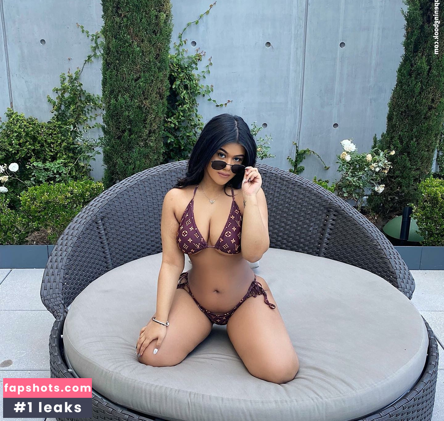 Itsjansanxo nude babe gallery