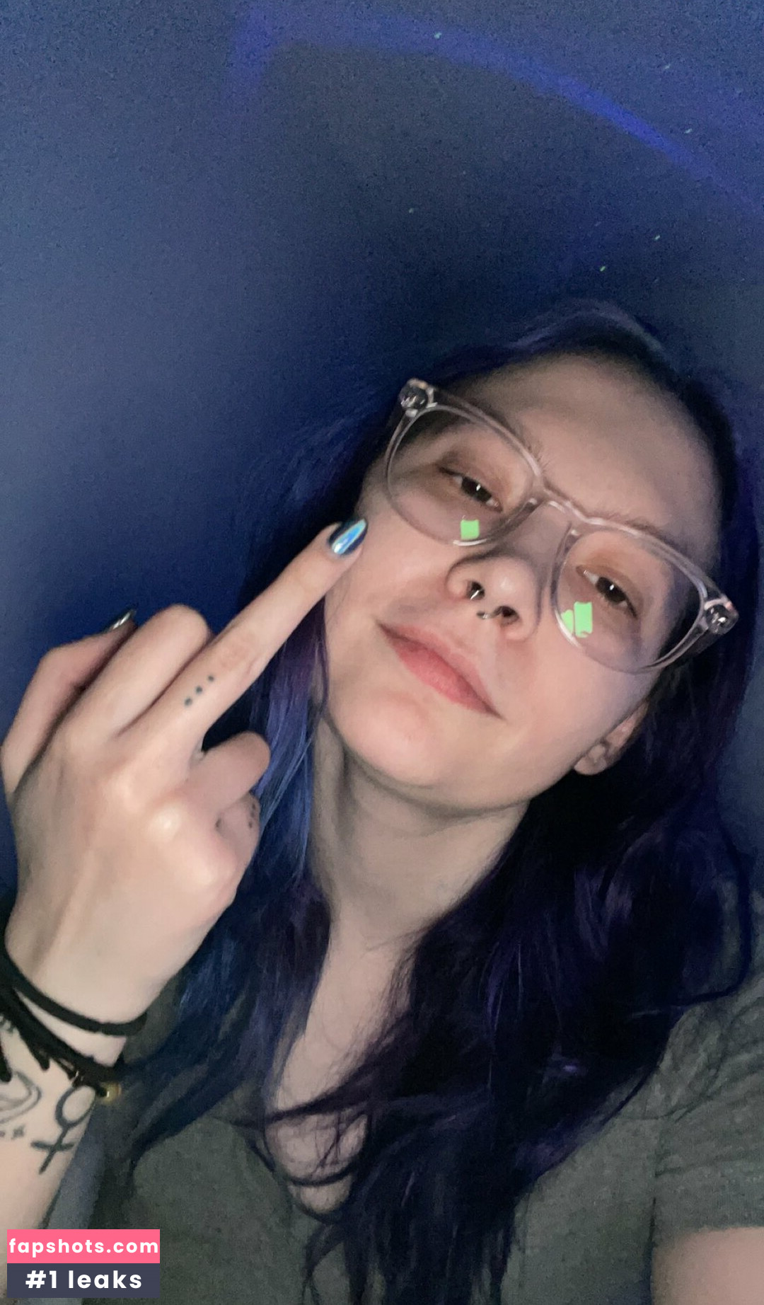 itskindablu gallery photo #4