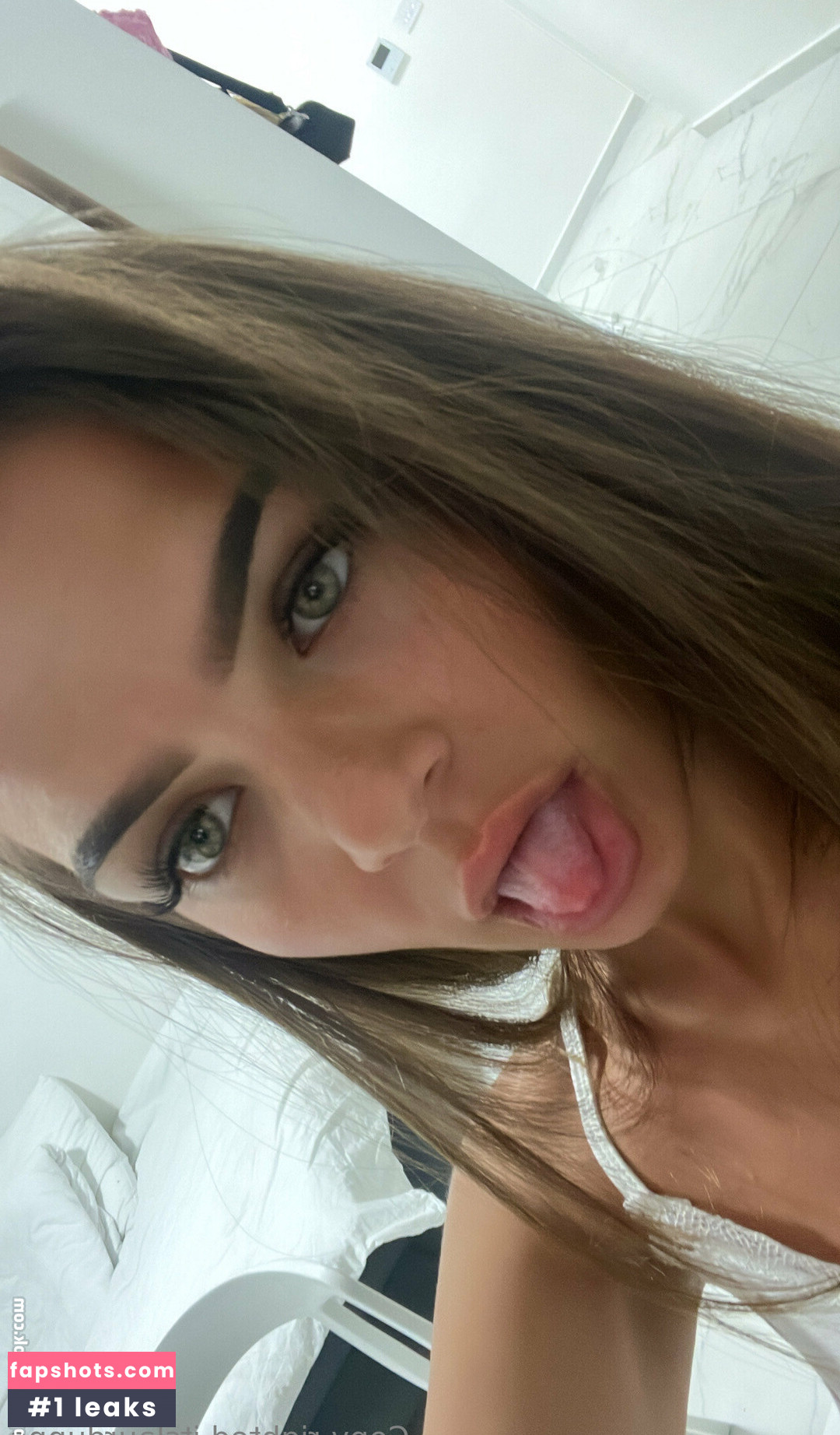 itslaurdunne gallery photo #4