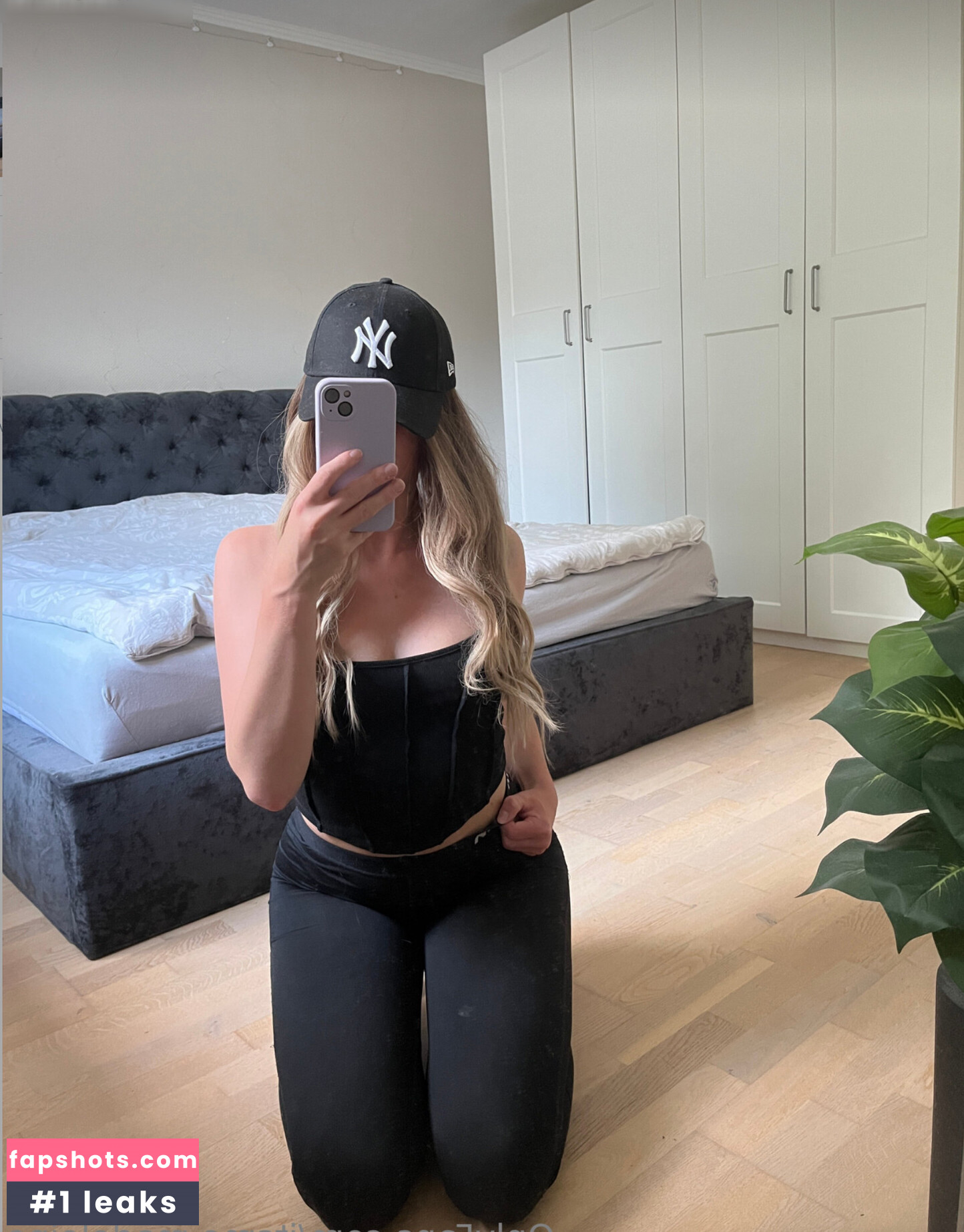 itsme.madeleine gallery photo #3