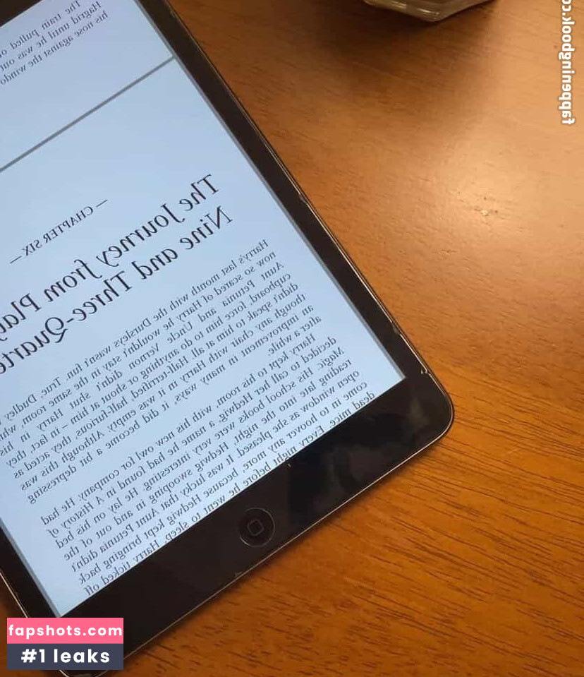 itsmezaraxx gallery photo #3