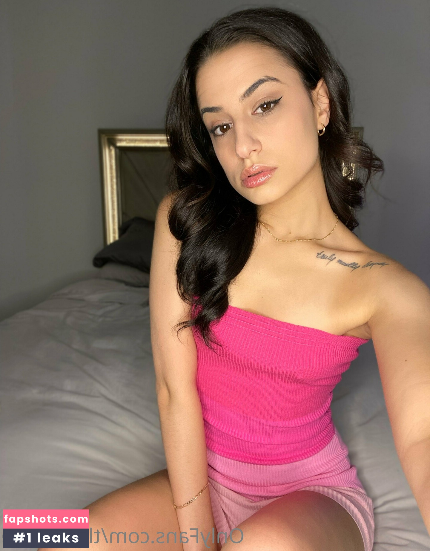 itsnayrae gallery photo #3