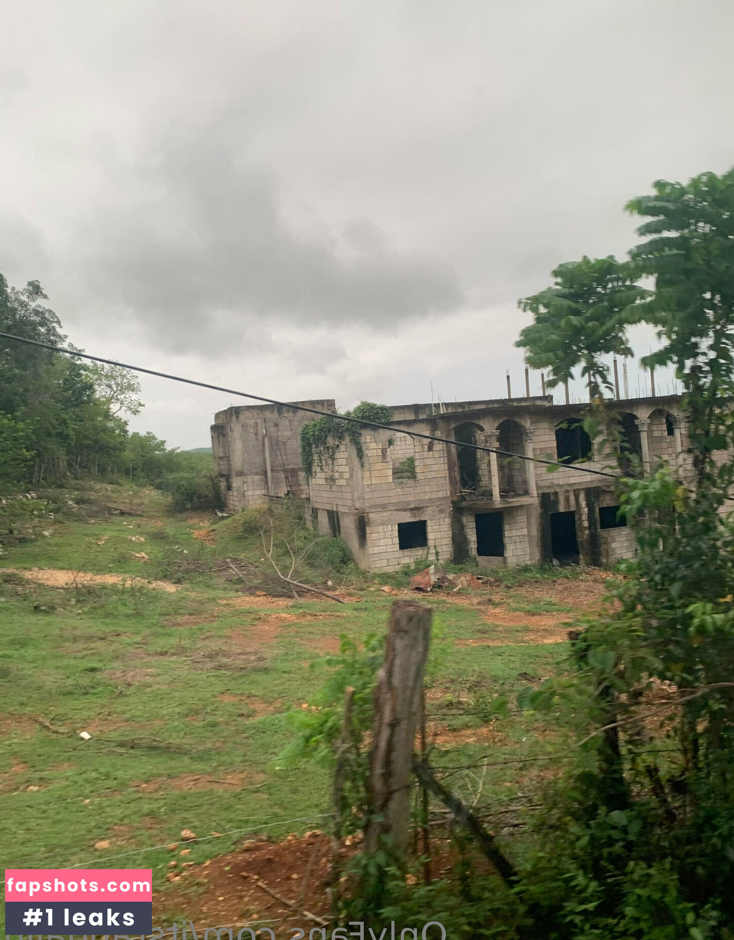 itsRandalin gallery photo #9