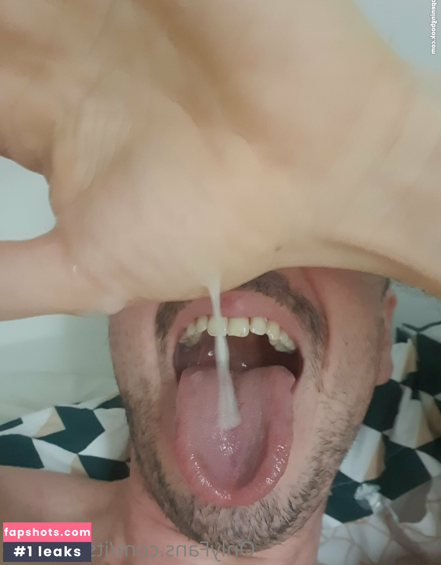 itsrobwilde nude babe gallery