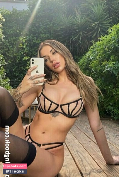 itssaraxo gallery photo #7