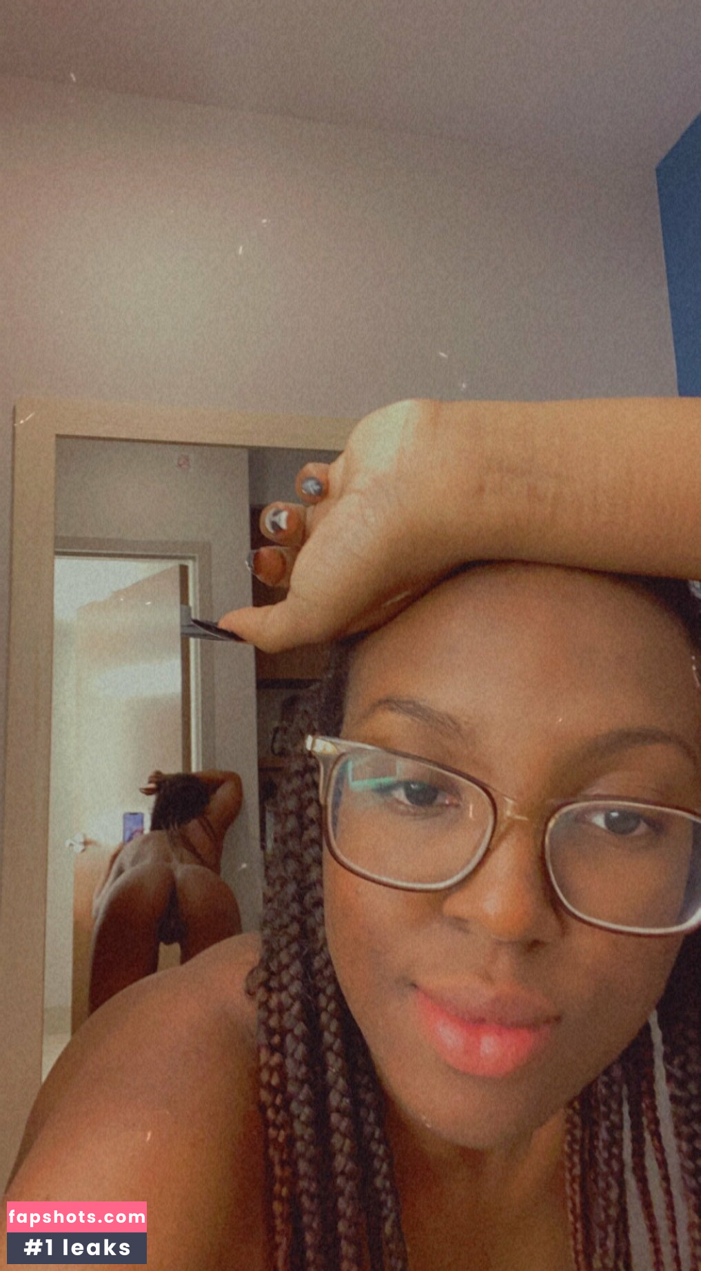 itstaylor.official gallery photo #20