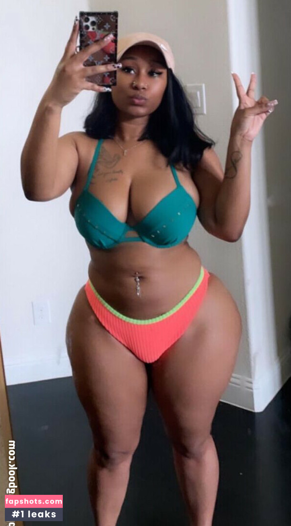 Itsteedy_ nude babe gallery