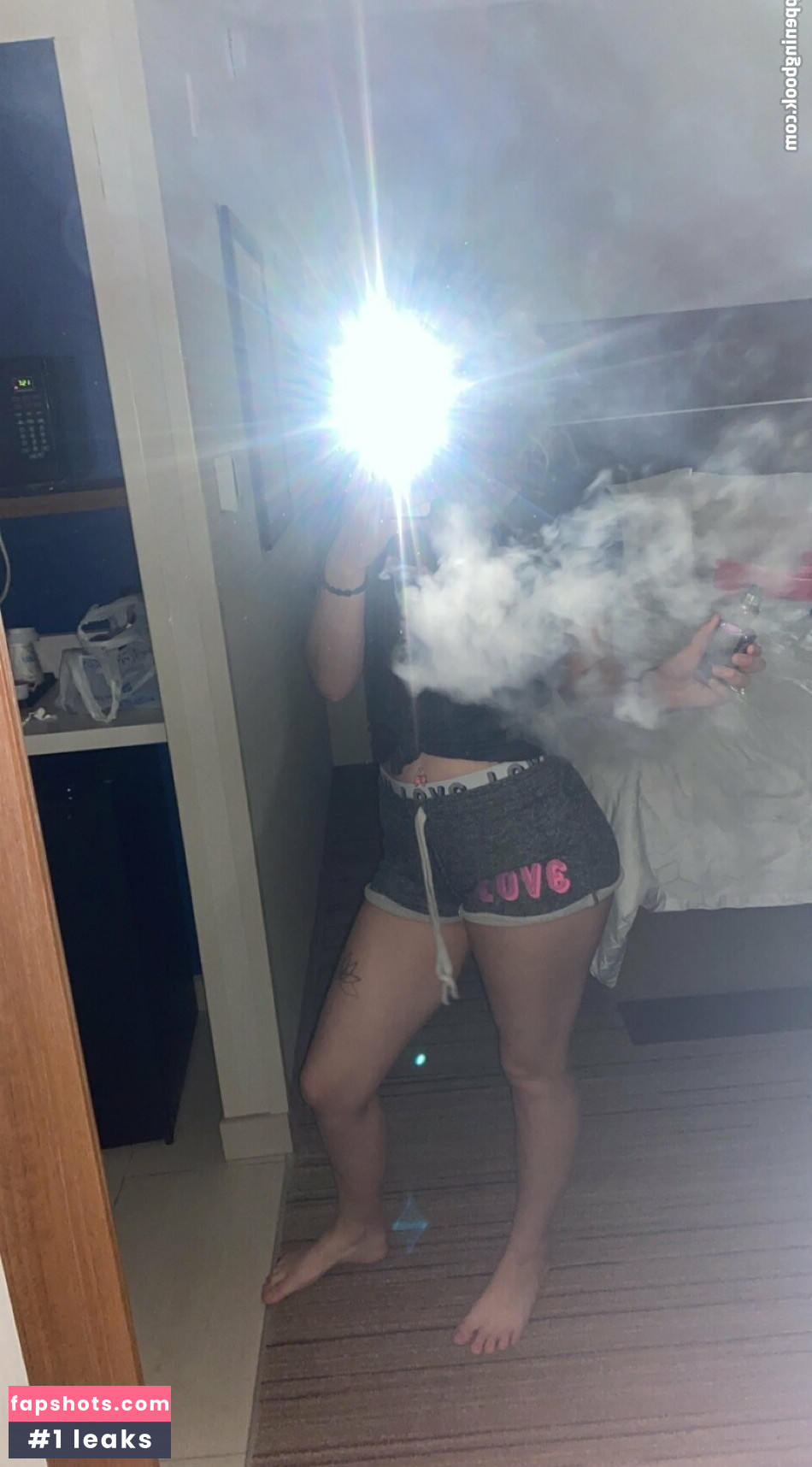 itsyagirlsky gallery photo #3