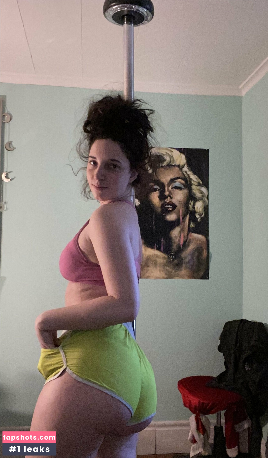 itsyagirlsky gallery photo #8