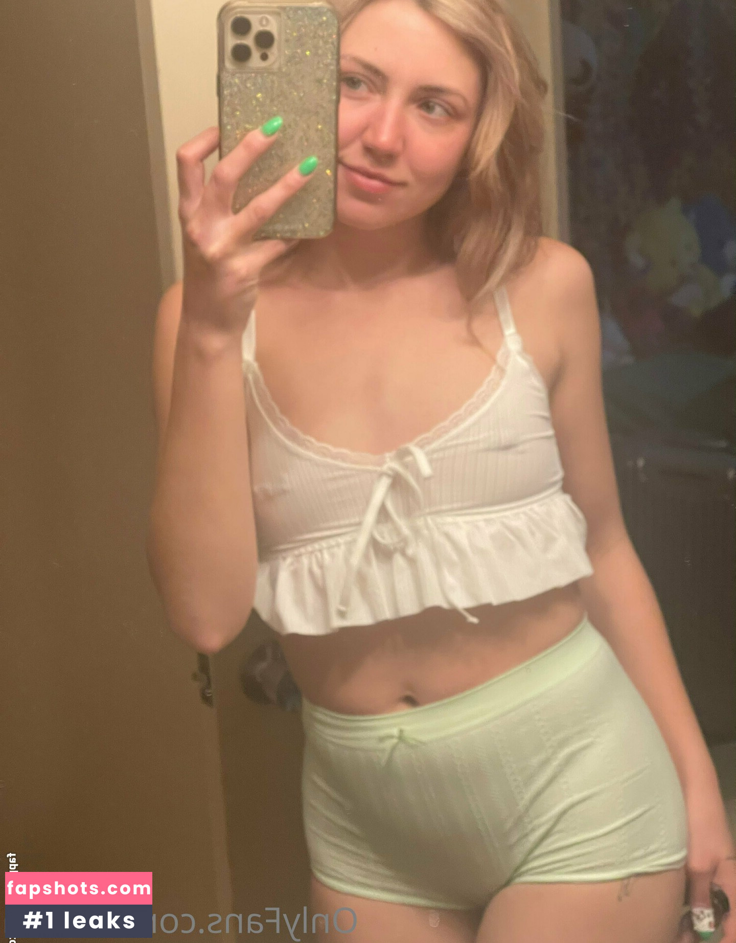 itszaza gallery photo #28