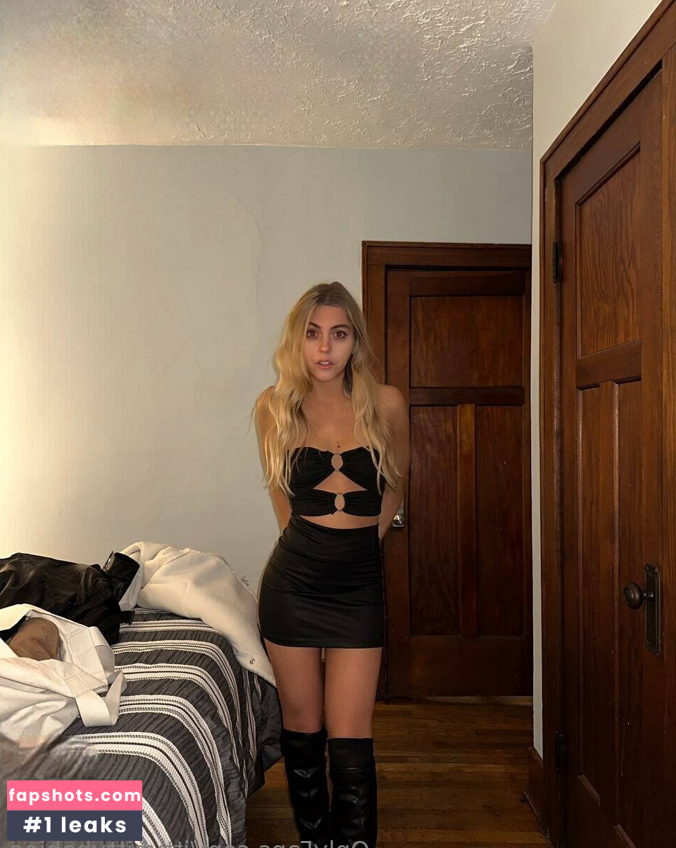 ittybittybabiee Nude Leaks OnlyFans Photos #3 - LeakJerk