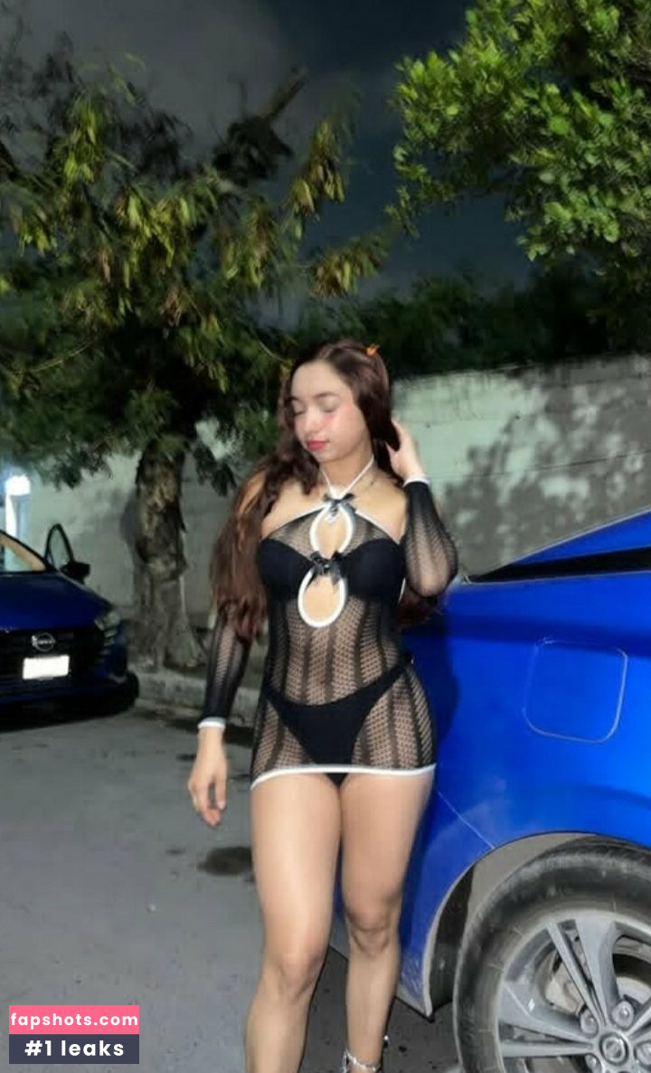 Itzel Chavira gallery photo #2