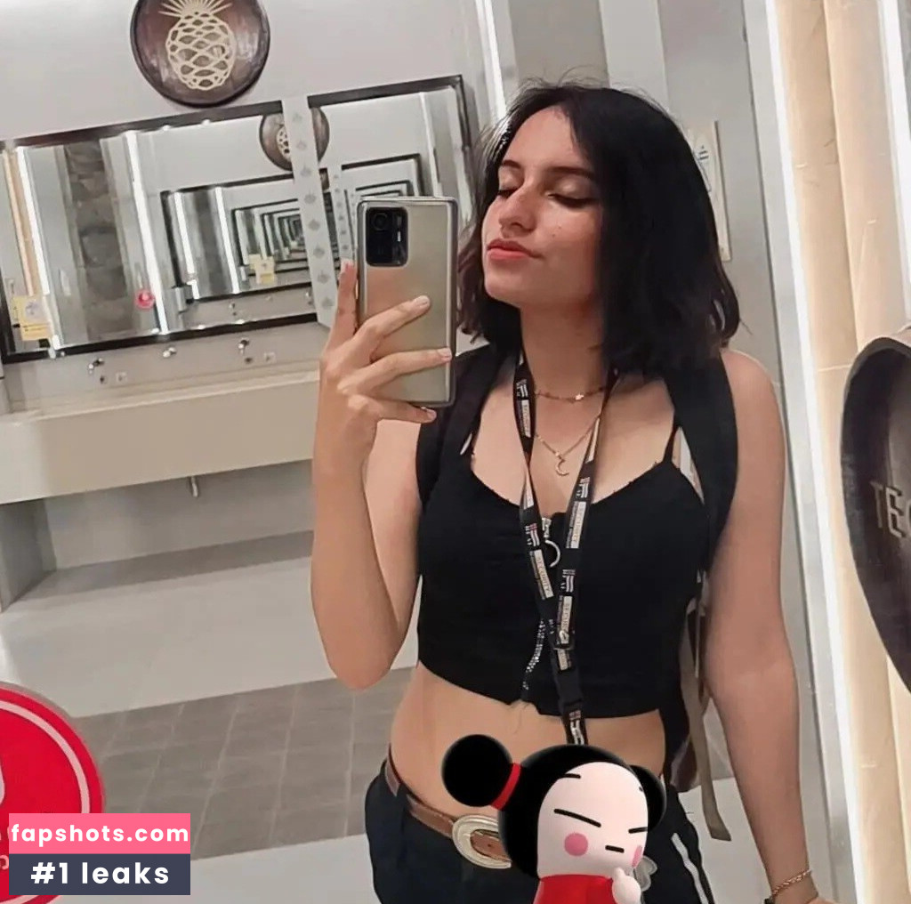 Itzel Navarro gallery photo #5