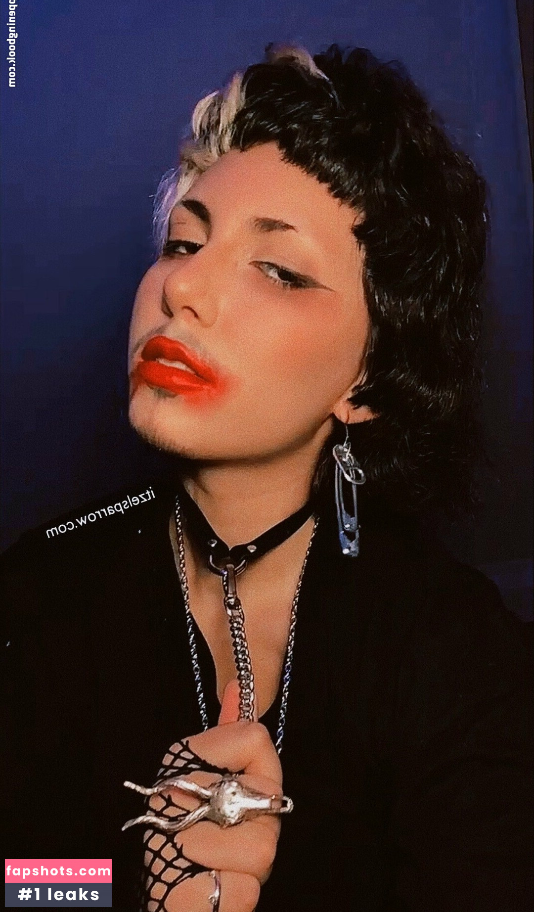 itzel2002free nude babe gallery