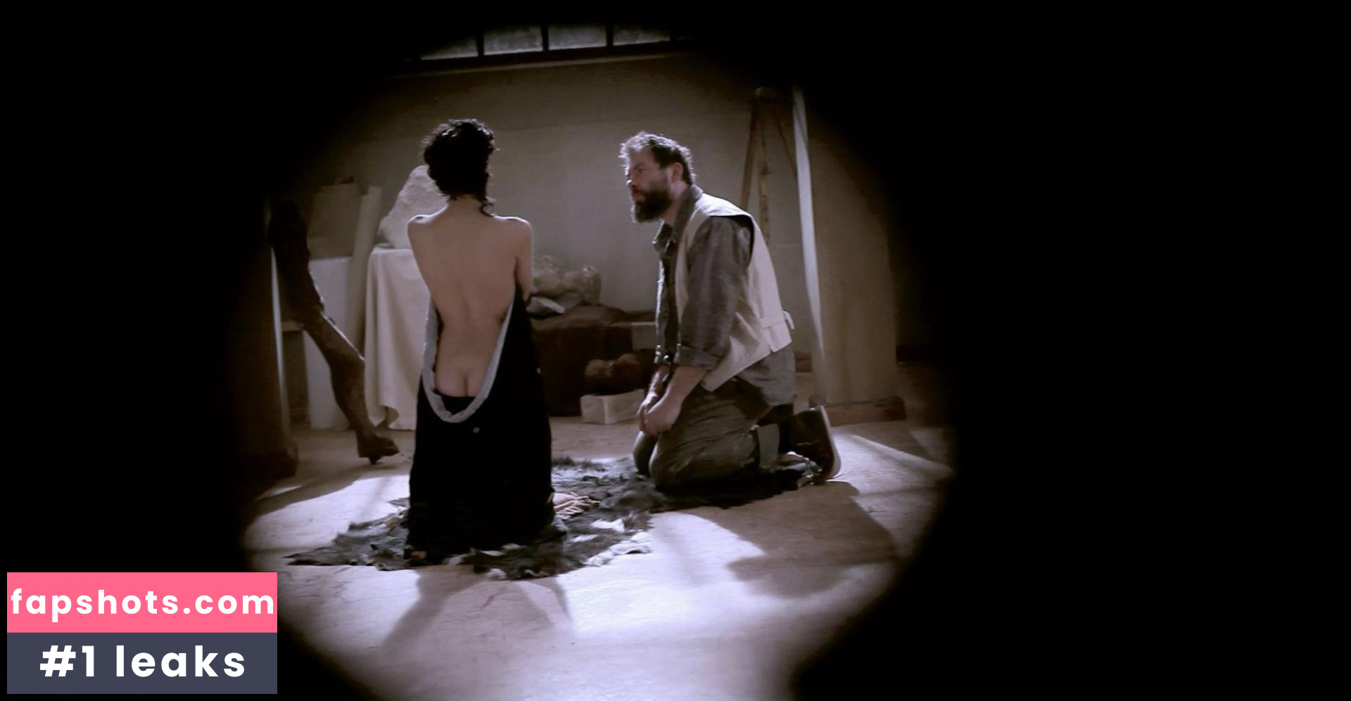 Iulia Verdes gallery photo #2