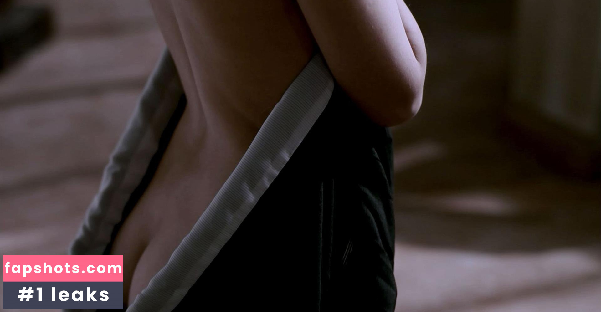 Iulia Verdes gallery photo #4