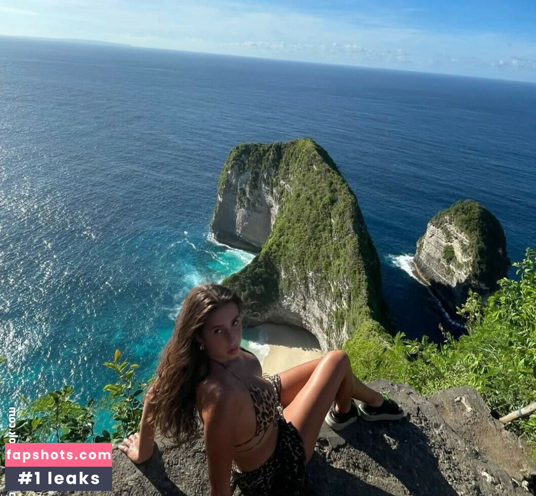 iuliagyrbu gallery photo #2