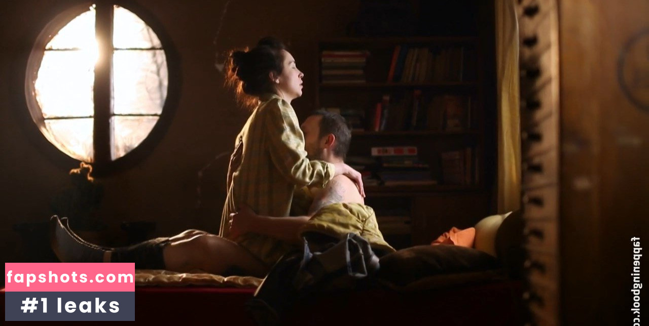 Iva Mihalic gallery photo #12