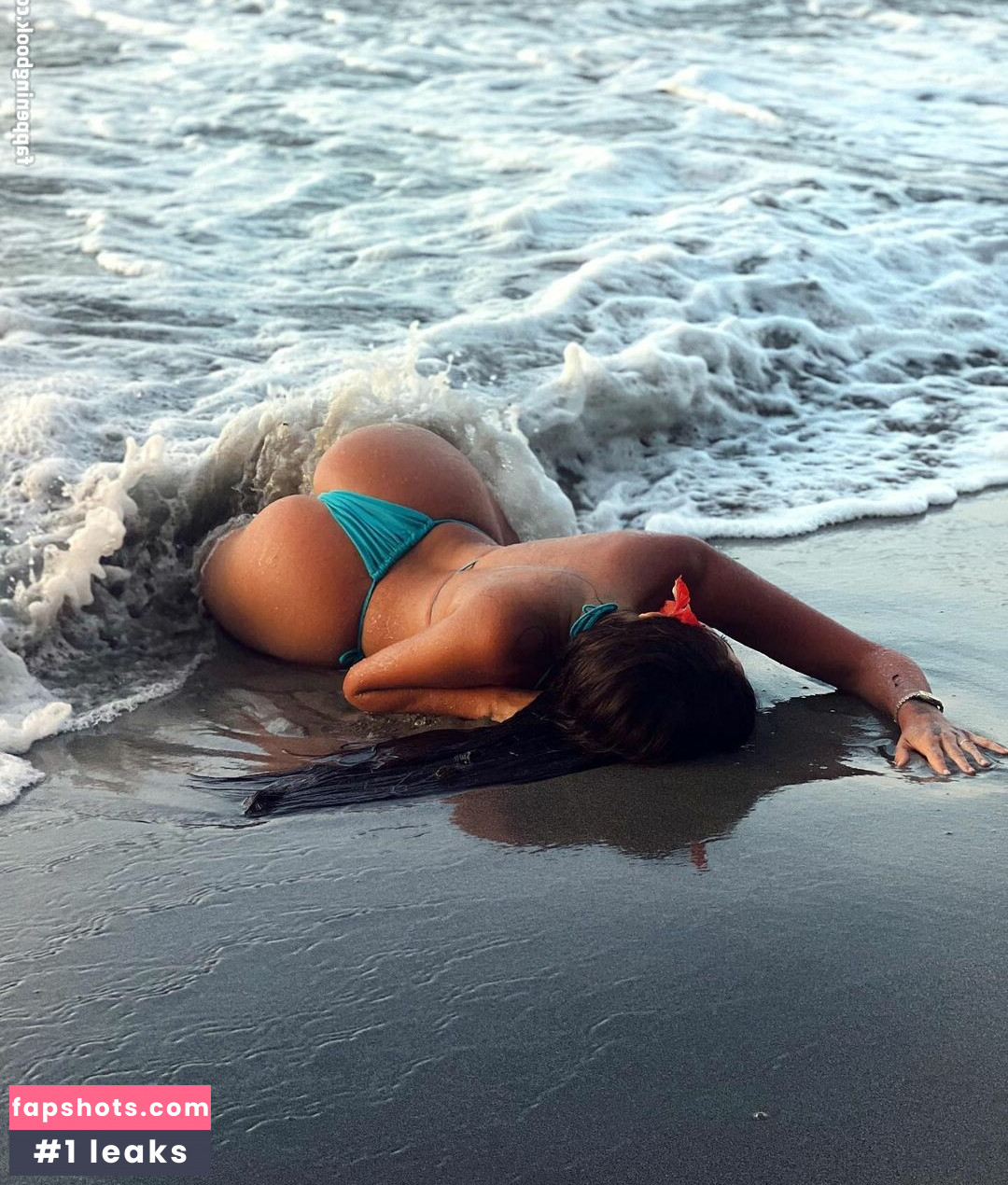 Ivana Knoll gallery photo #106