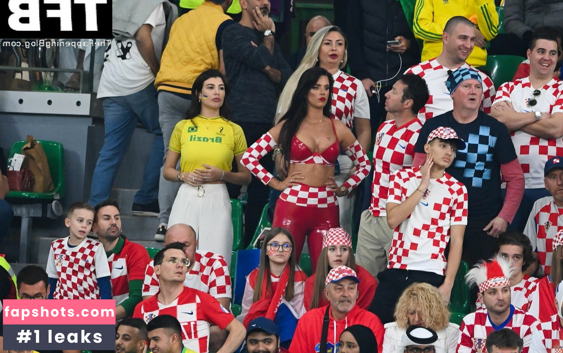 Ivana Knoll gallery photo #129