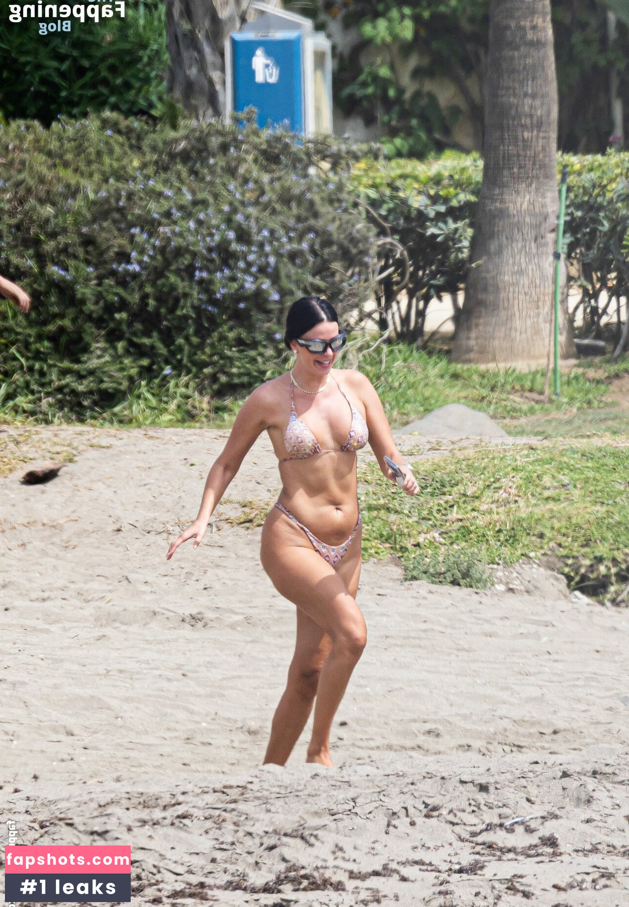 Ivana Knoll gallery photo #70