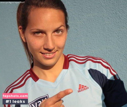 Ivana Rudelic gallery photo #12