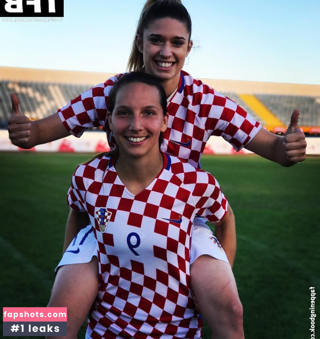 Ivana Rudelic gallery photo #4