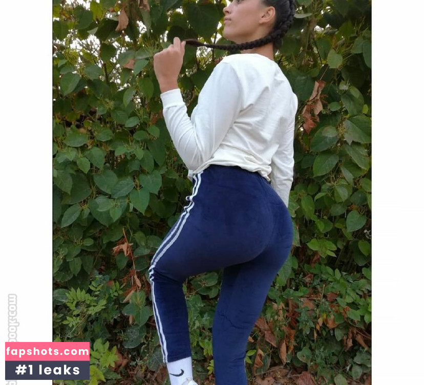 Ivana S. gallery photo #12