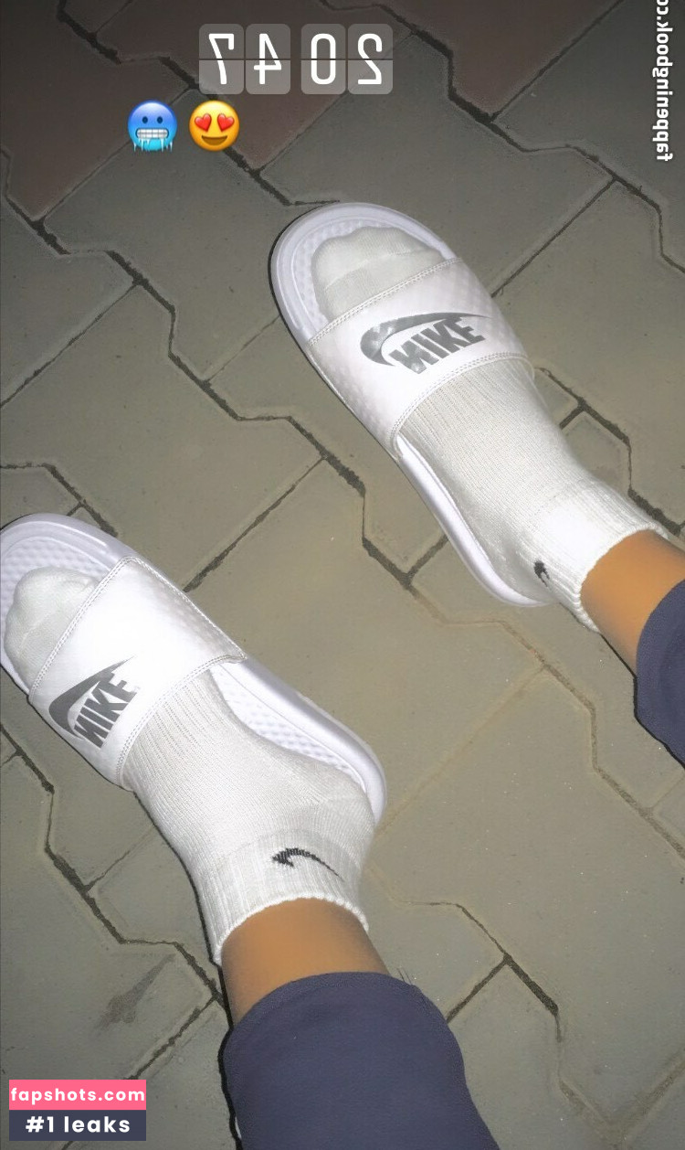 Ivana S. gallery photo #23